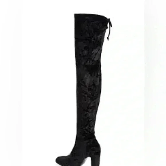 STUART WEITZMAN
Vidaland Convertible Boot in Black Crushed Velvet‎ - Picture 2 of 11